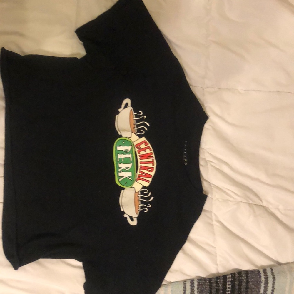 Friends Cropped graphic tee